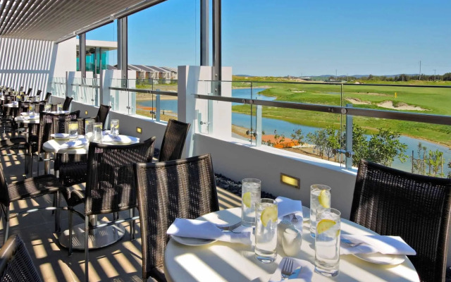 Pullman Magenta Shores Resort