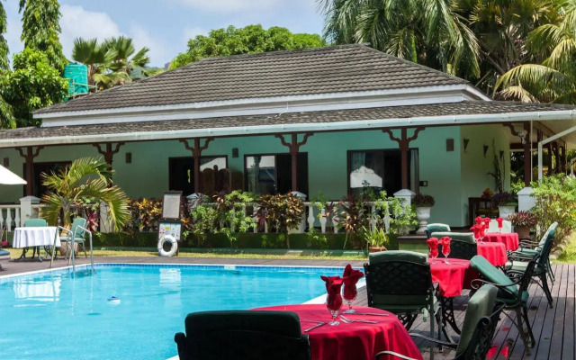 Le Relax Beach Resort - Praslin