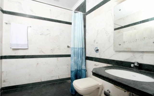 Nahar Manchester Inn