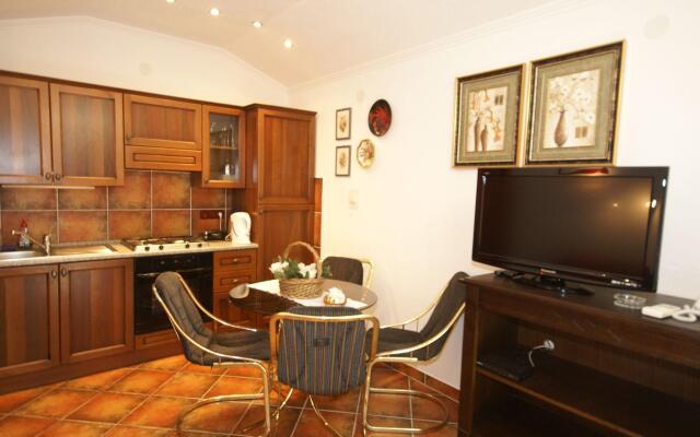 Delightful Apartment with Private Beach in Kraljevica
