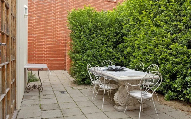 Rose Cottage - Historic Luxury