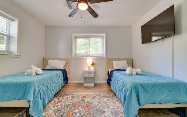 East Point Vacation Rental ~ 10 Mi to Downtown ATL