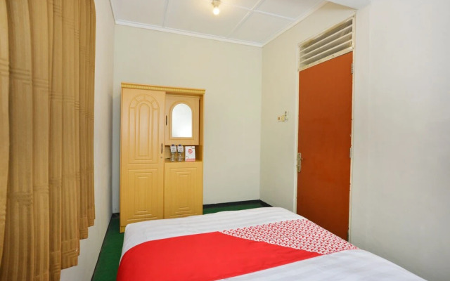 Oyo 743 Garden Guesthouse