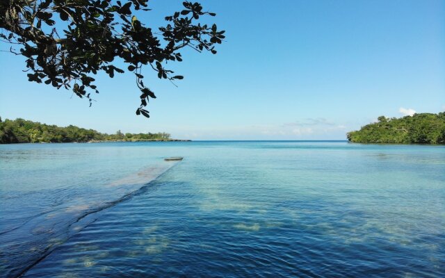 The blue Lagoon Hostel & Private Rooms