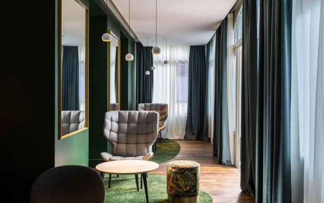 Aigle Noir Hotel Fontainebleau -  MGallery Collection