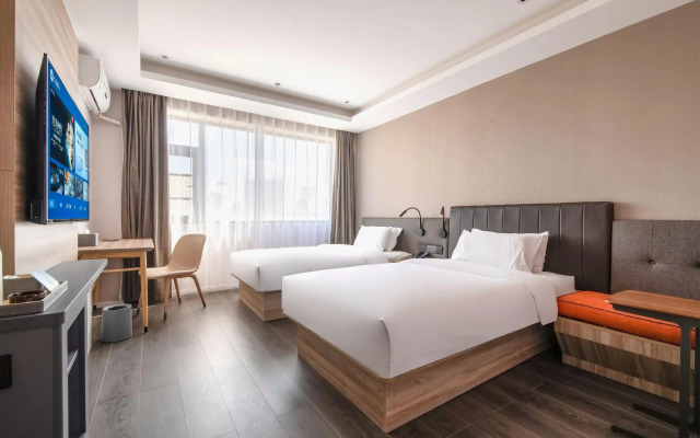 Hanting Hotel Kunming Stadium Metro Station