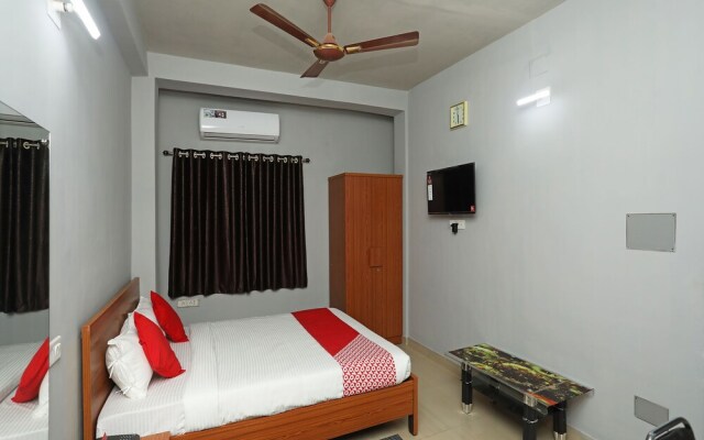 Oyo 35873 Durbar Guest House