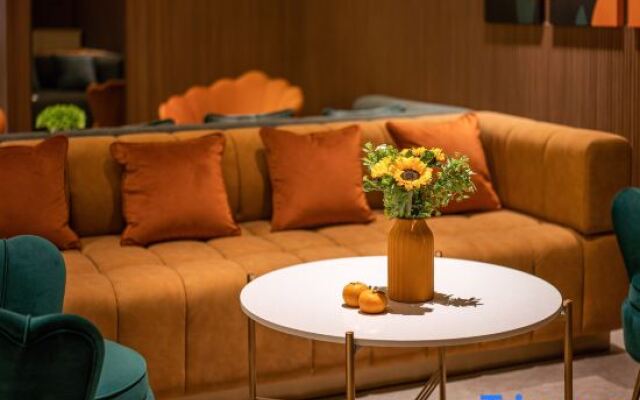 Orange Hotel (Shenzhen Futian Convention and Exhibition Center)