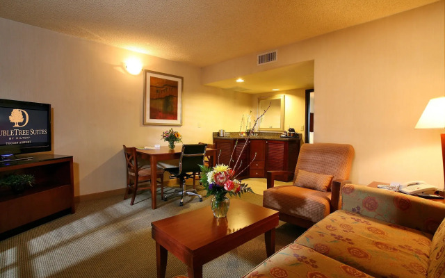 DoubleTree Suites by Hilton Tucson Airport