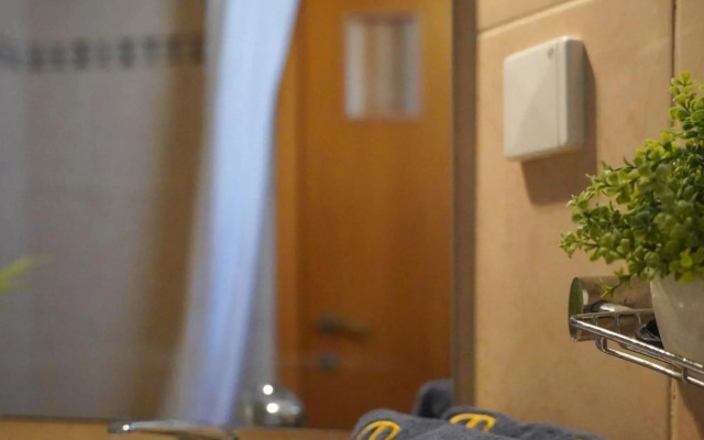 two bed room apartment 5 min walk to the beach