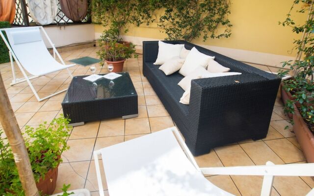 Monti Colosseum Accommodation