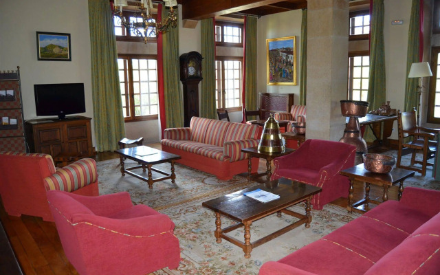 Parador De Verin