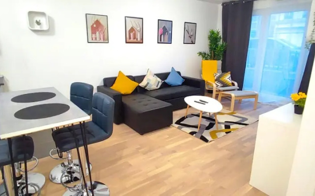 Apartment Near University and Airport Paris-orly by Servallgroup