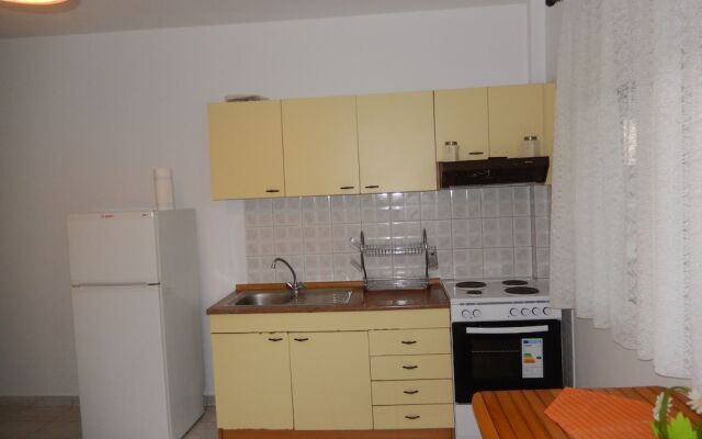 Agrambeli Plaka