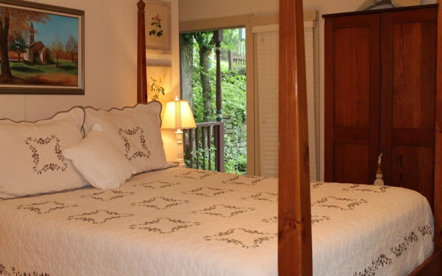 Hidden Springs Bed & Breakfast