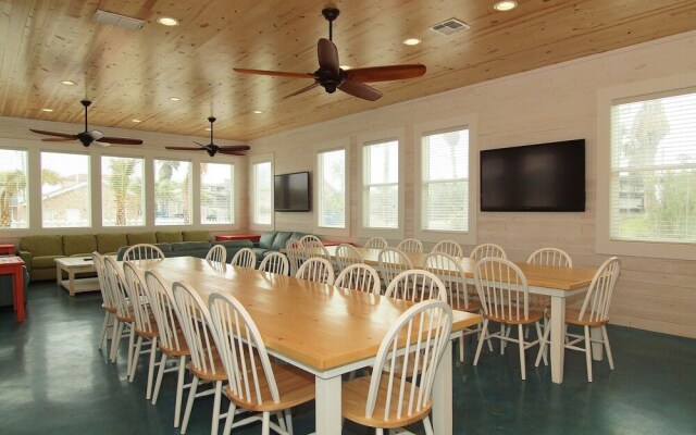 Beach Club Clubhouse 1