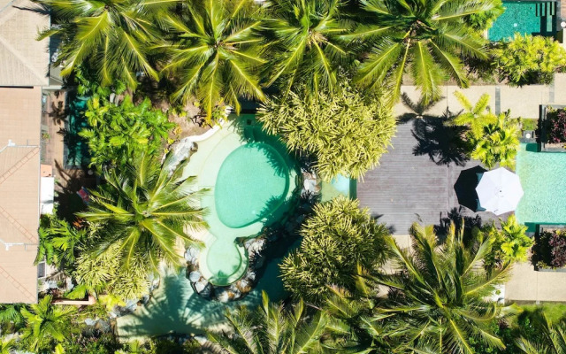 Leaf Luxe - 9 Pools BBQ Gym
