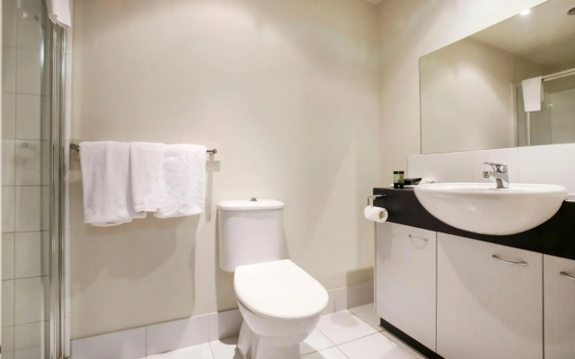 Plum Carlton Serviced Apartments