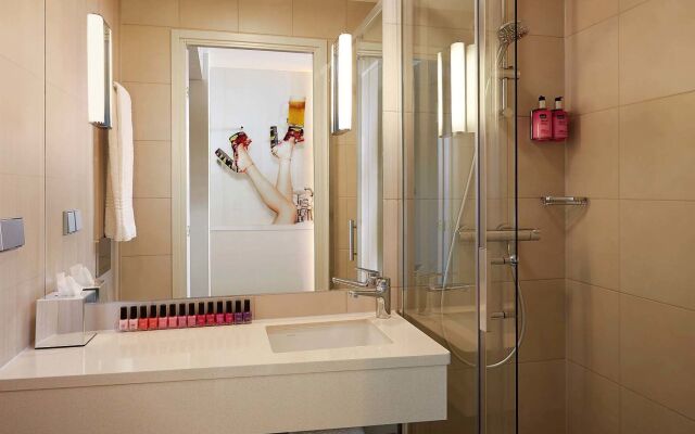 MOXY Munich Airport