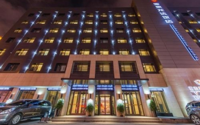 hotelImage