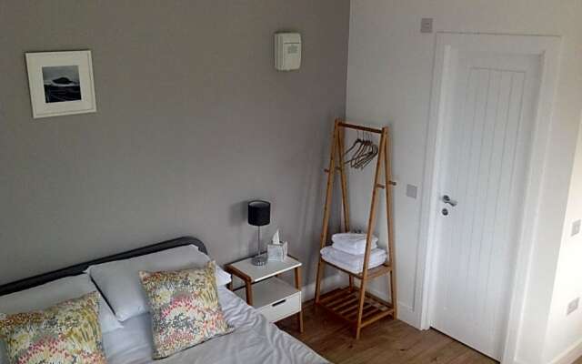 Island View Room 1