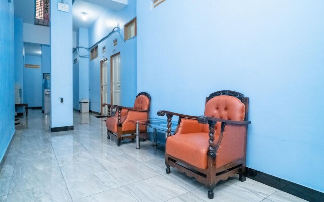 RedDoorz Syariah near Taman Siring 2