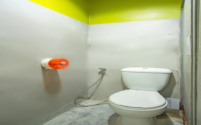 OYO 586 I Hostel Phuket
