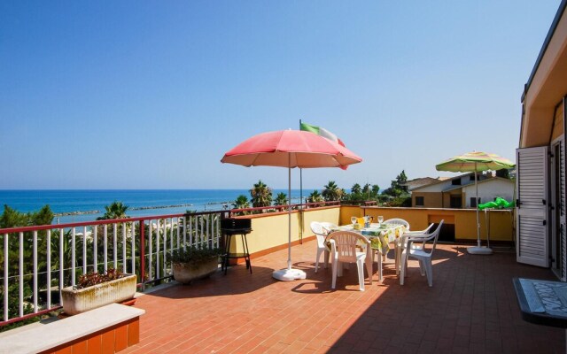 Stunning Apartment in Campofilone With Wifi and 2 Bedrooms
