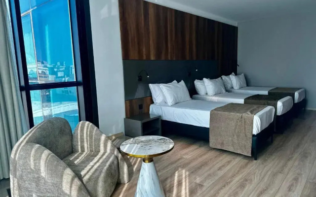 ONYX By Luna Hotel