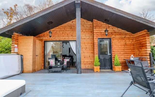 Sunset Lodge