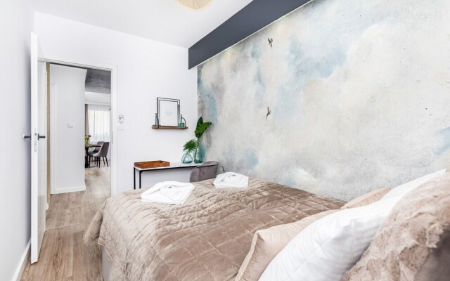 City View Apartment by Renters