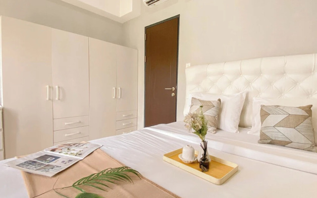 Cozy 1BR without Living Room at Royal Heights Apartment