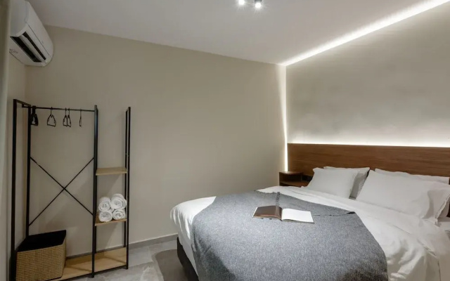 Galio Suites Airport by Airstay