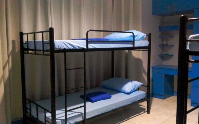 Sea Breeze Hostel