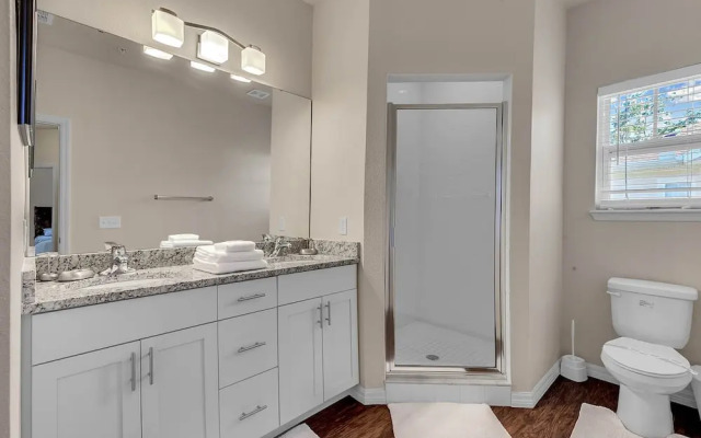 Lucaya Village 21-101