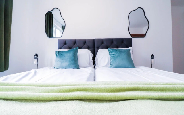 Stunning Riverside Apartment