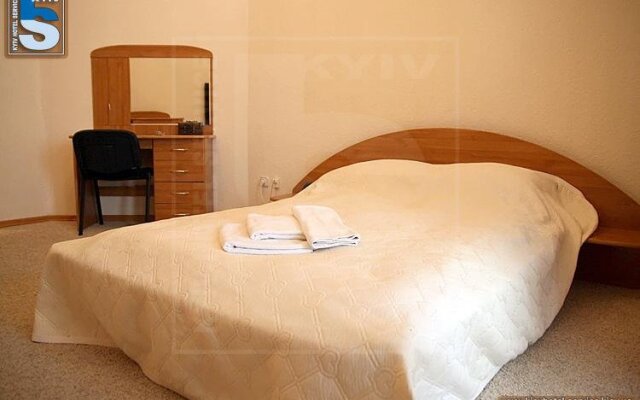 Vladimirska Kiev Apartment