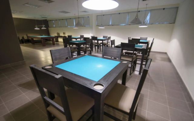 Hotel Oasis Salinas Sea