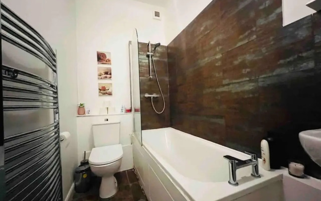 3-bed Apartment in King's Cross Central London