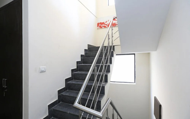 Lakshmi Residency By OYO Rooms