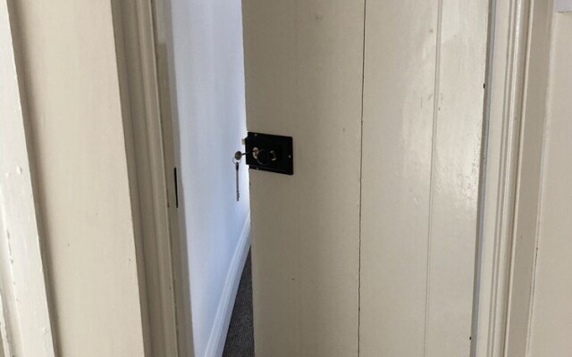 Ask 4 Discount, Best 3-bed House in Manchester