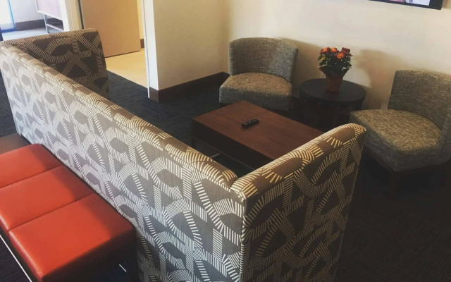 Holiday Inn Express & Suites Ithaca by IHG