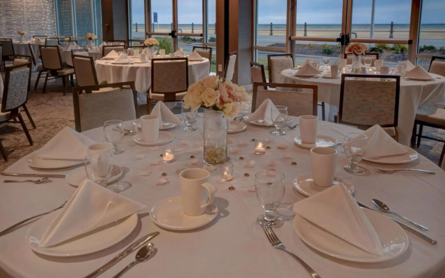 DoubleTree by Hilton Virginia Beach Oceanfront South