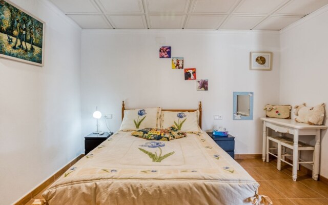 Deluxe Apartment in Albir With Pool & Garden