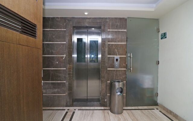 Capital O 1138 Hotel Emerald