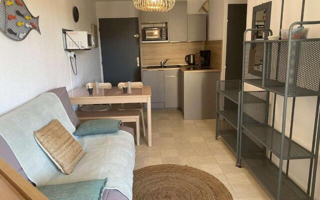 Appartement Le Grau-du-Roi, 2 pièces, 4 personnes - FR-1-250-233