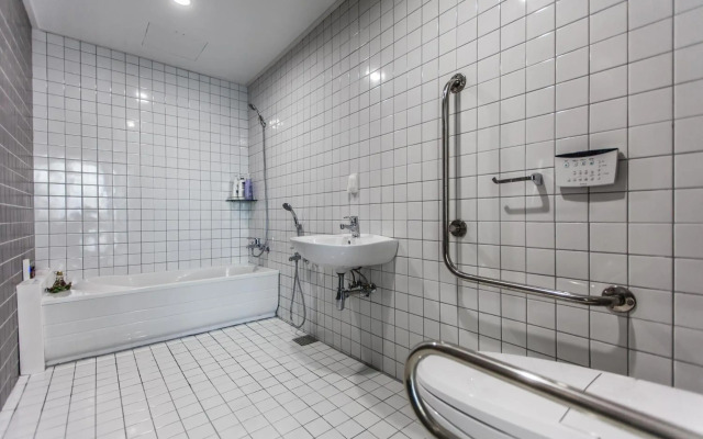 Bluespring Boutique Hotel