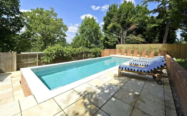 Amazing Spacious 5 Bed House Wimbledon