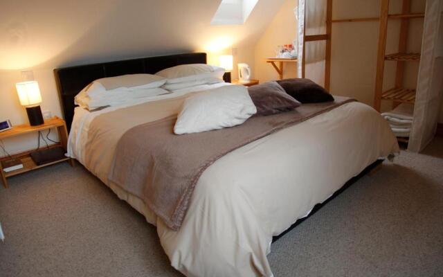 Two Hoots Bed and Breakfast