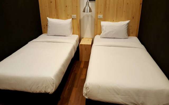 INDY Room Hostel